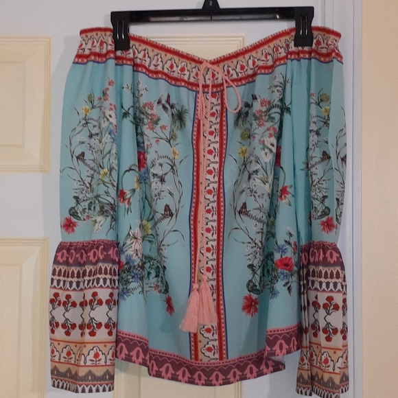 Umgee Tops - Sexy off shoulder top